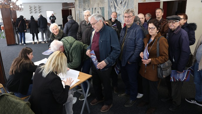 Ugovori za 122 domaćinstva